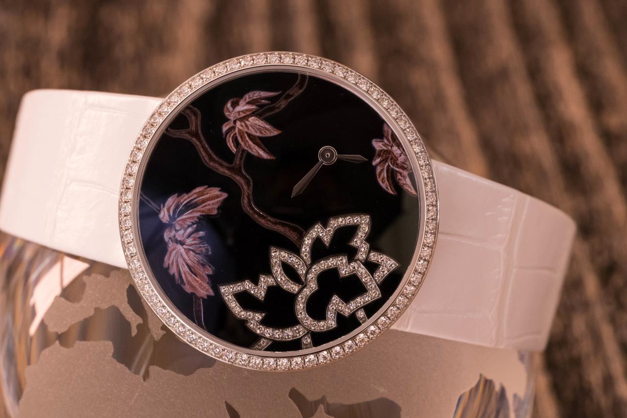 The Les Indomptables de Cartier Décor Watch